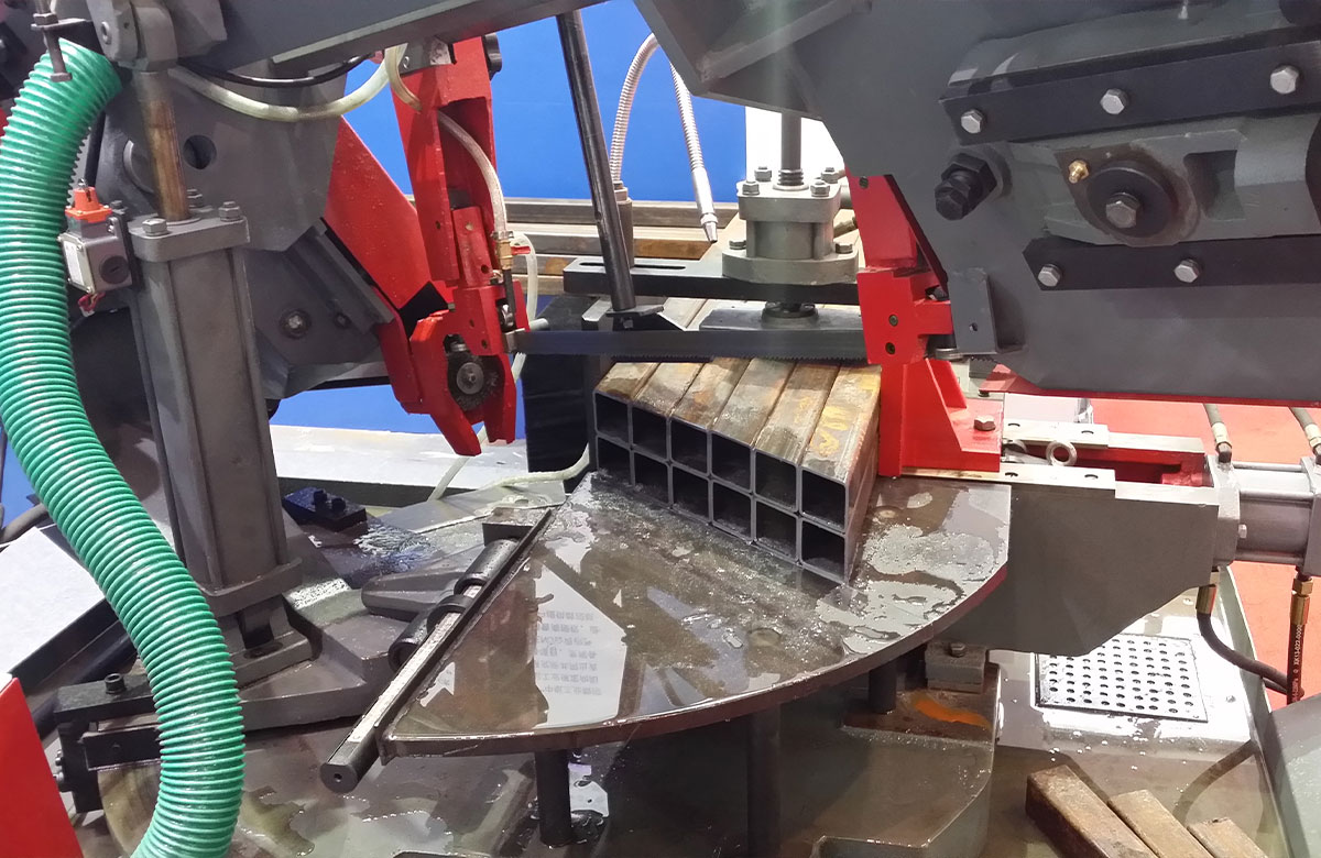 1727165791697866.jpg 帶鋸床